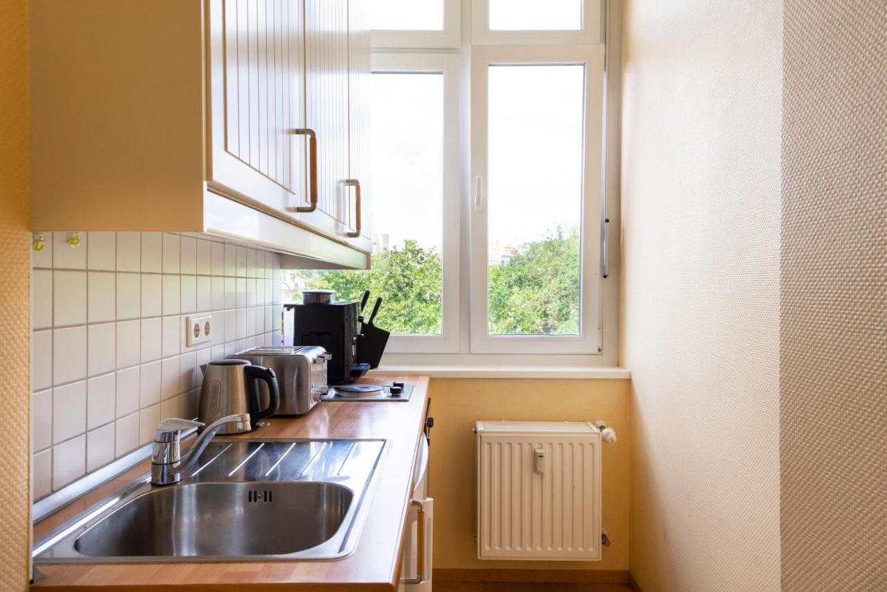 Central +3Br +Big Living Room Next To U-Station Berlin Kültér fotó