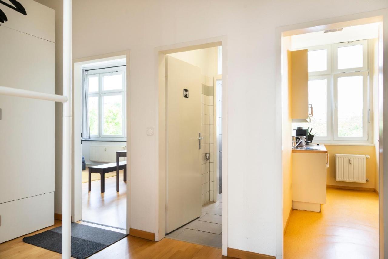 Central +3Br +Big Living Room Next To U-Station Berlin Kültér fotó